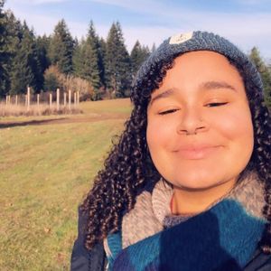 Meet your Posher, Maia